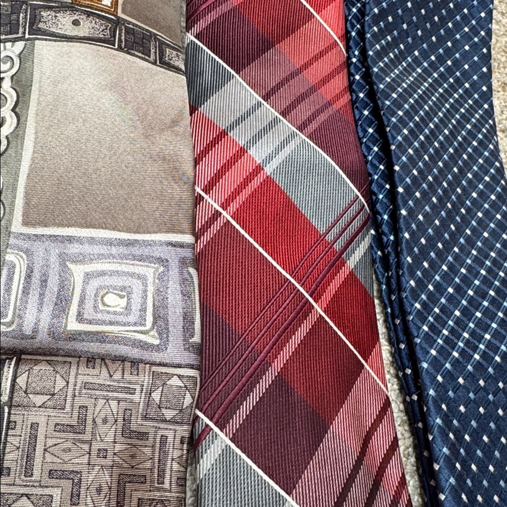 Men’s Tie Lot of 3 Pierre Cardin Jones New York George Gray Red Blue - Picture 3 of 8